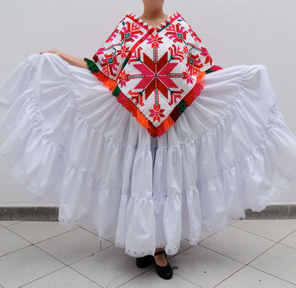Vestido típico de San Luis Potosí